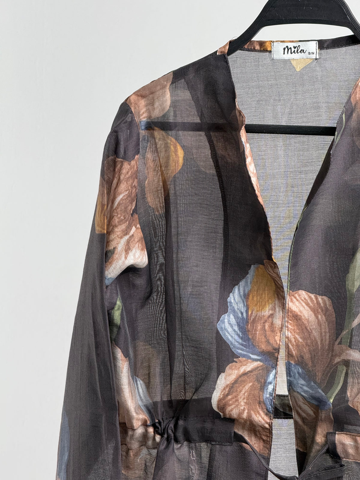 Floré blouse in black