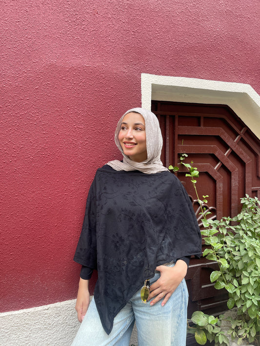 Summery top in black